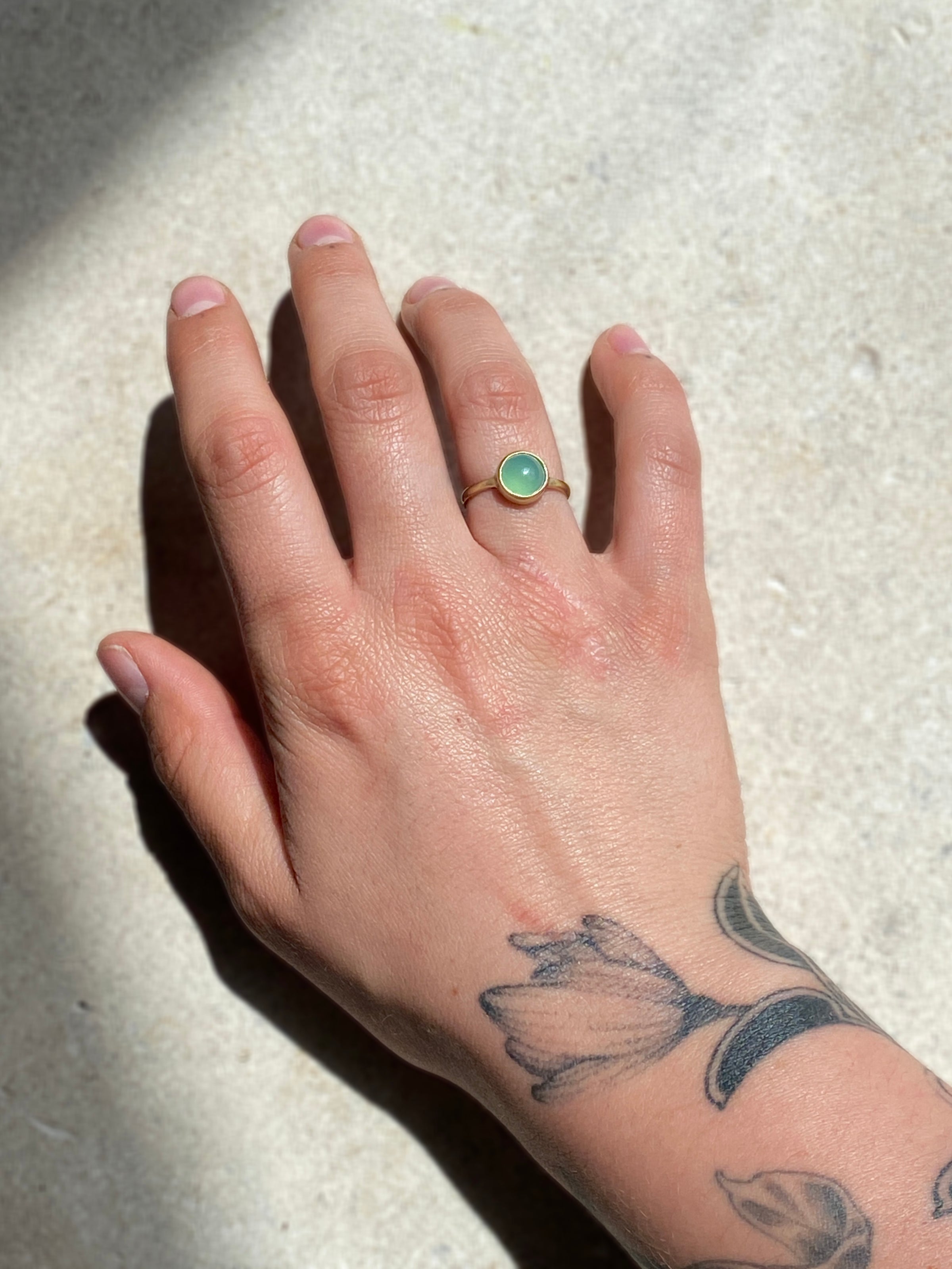 Vosso Chrysoprase and 14ct gold ring