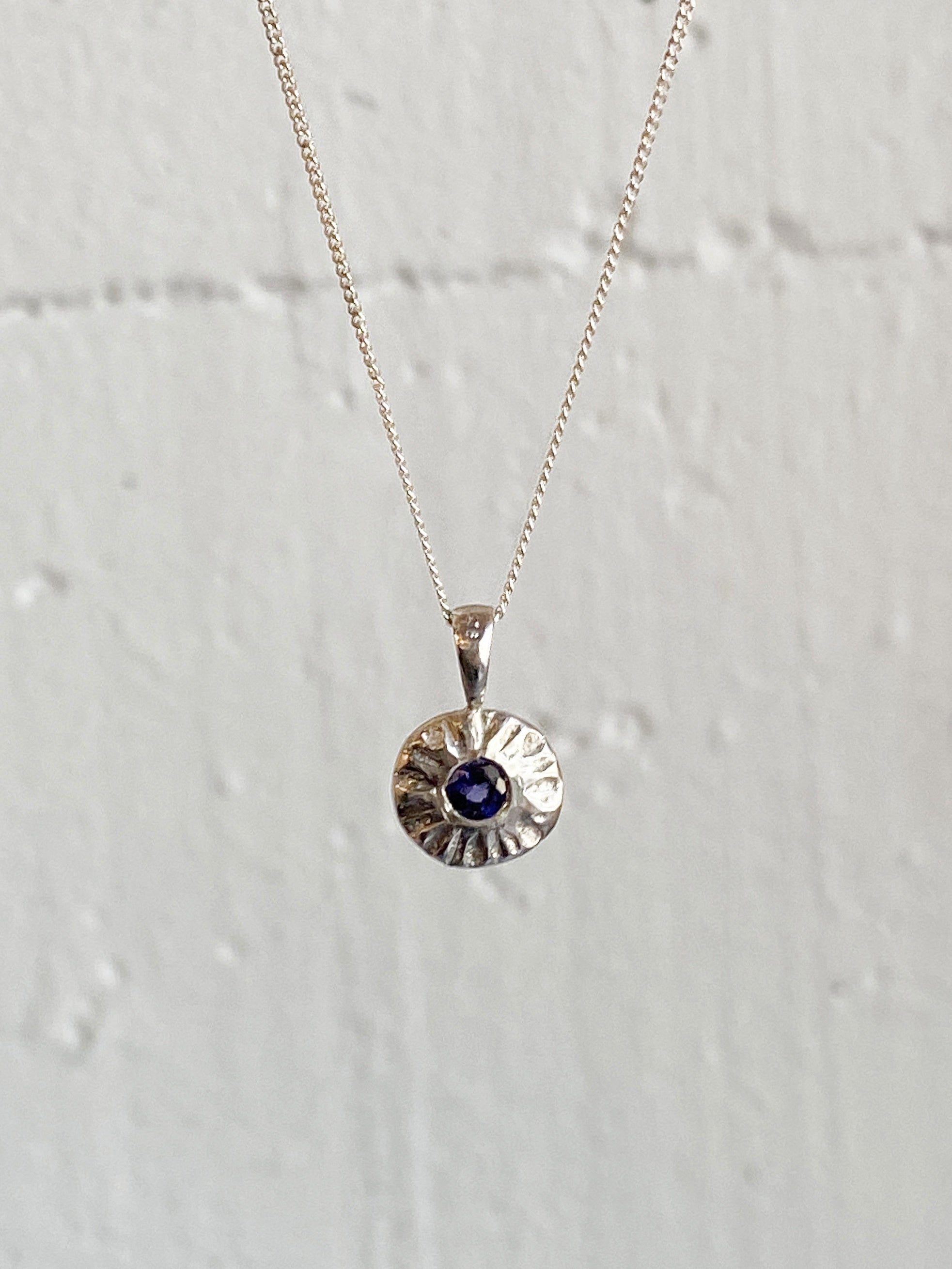 Vosso Honour Pendant - Amethyst
