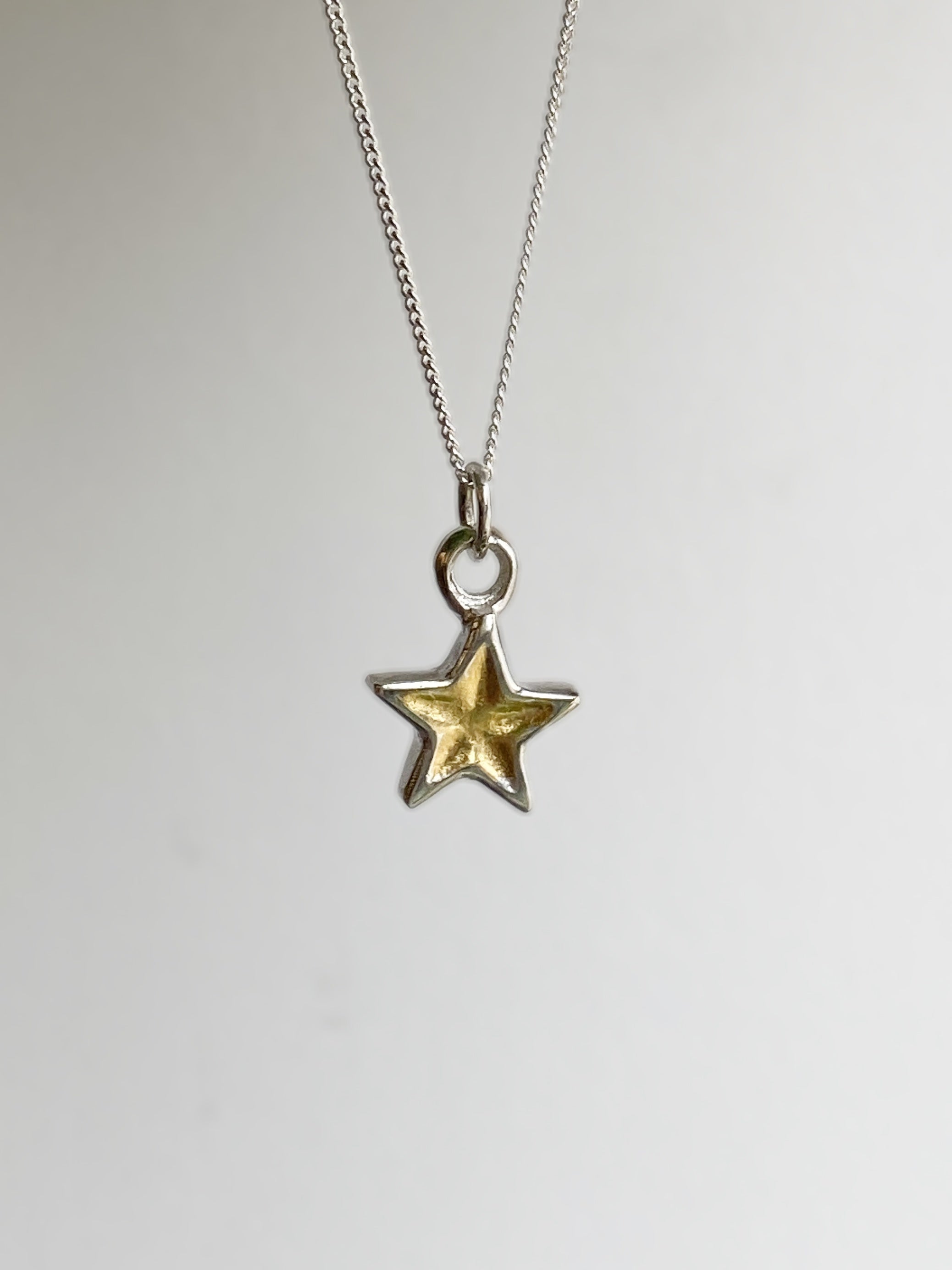 Vosso Star with 24ct gold necklace