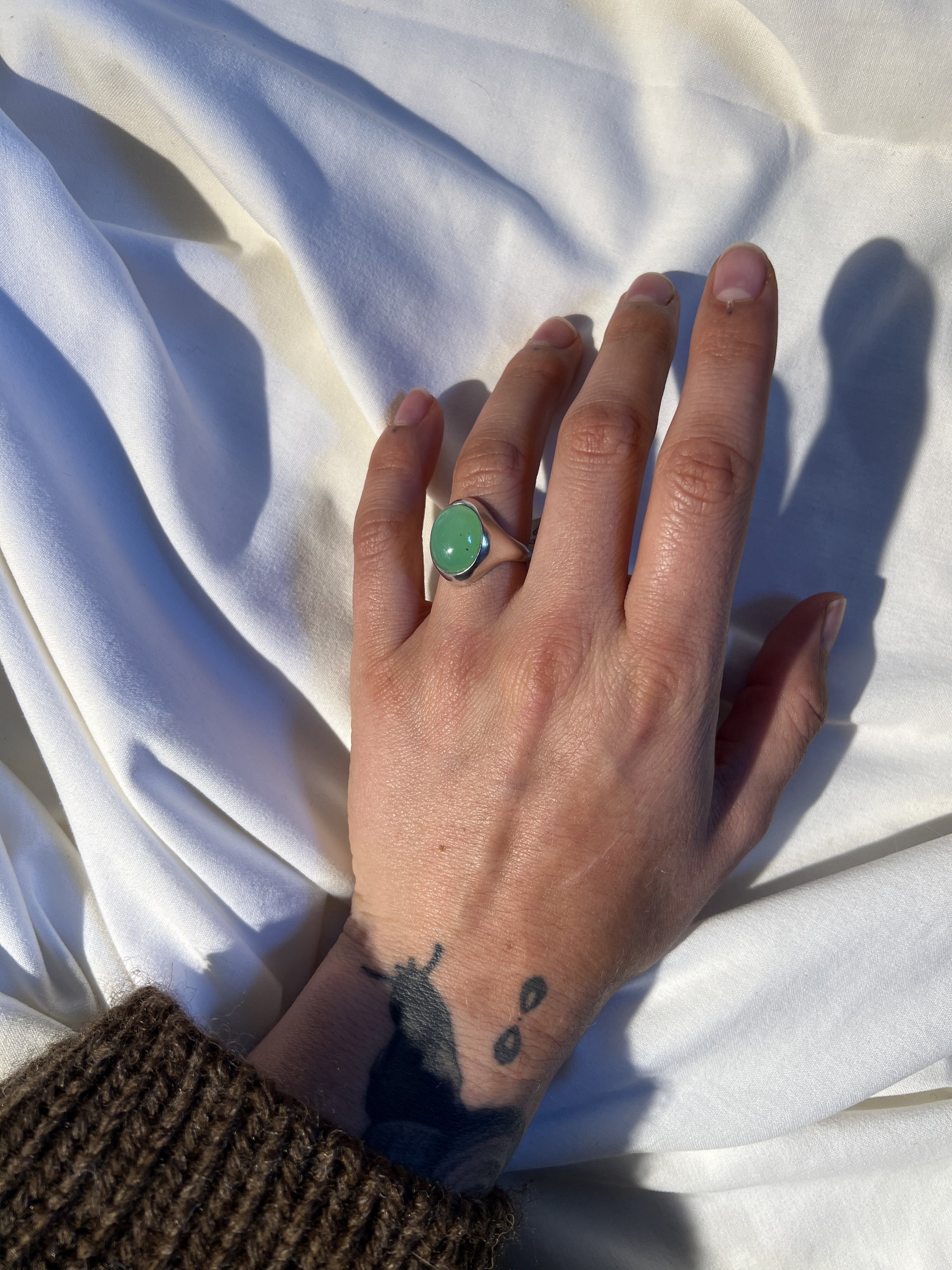 Chrysoprase pond ring