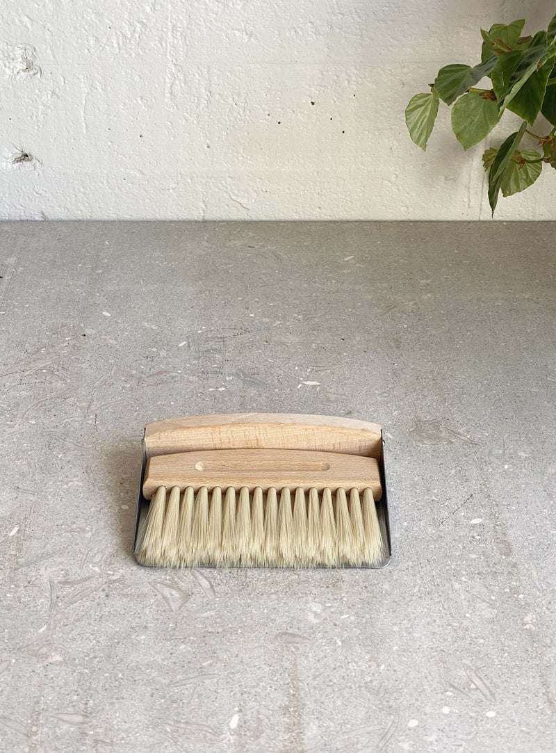 Table dustpan and brush