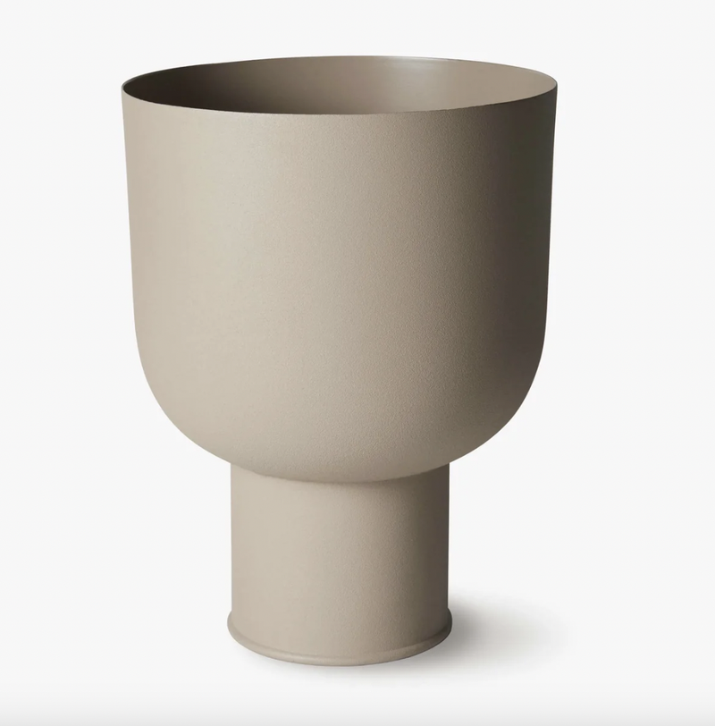 Mona curve planter